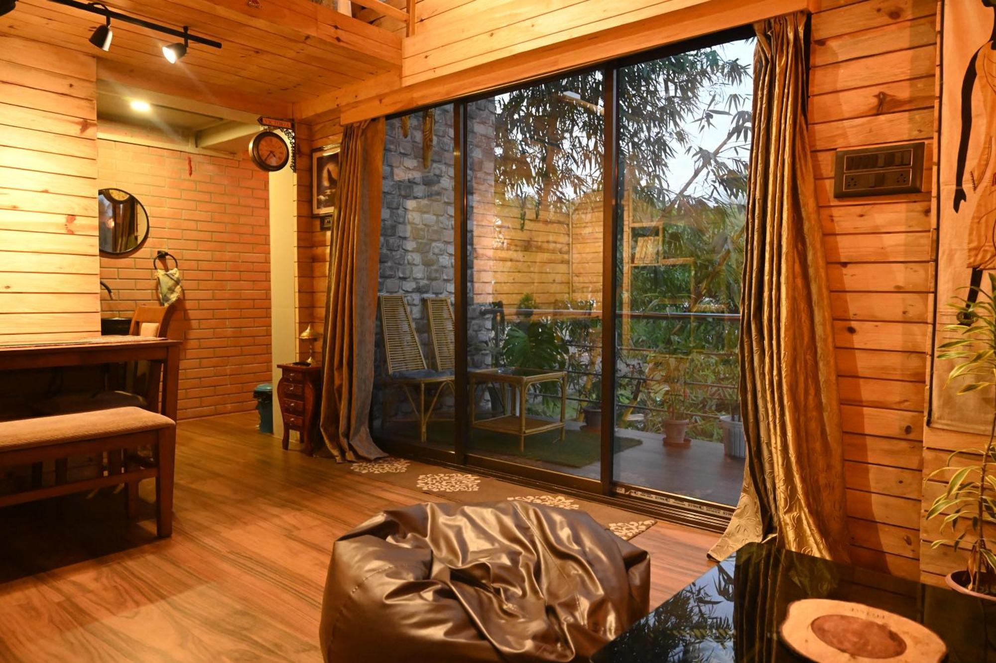 Bed and Breakfast The Cabin By The Bayou Guwahati Zewnętrze zdjęcie